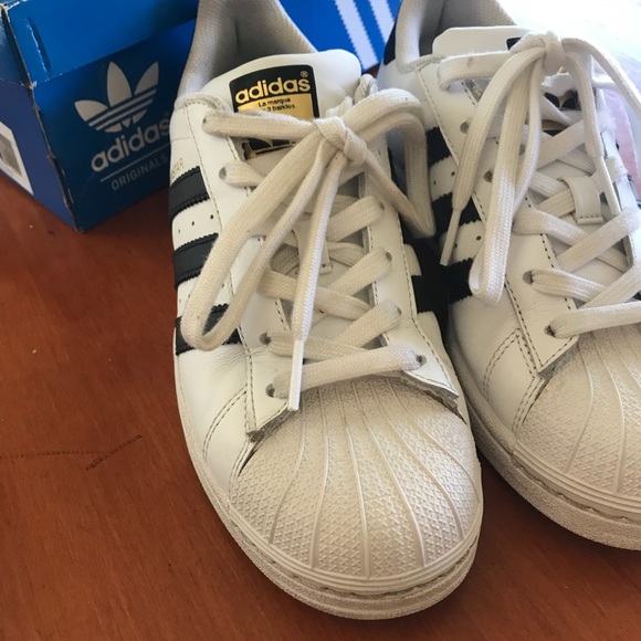 used superstar size 6